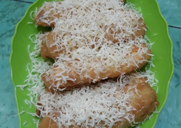 6. Pisang goreng tabur keju