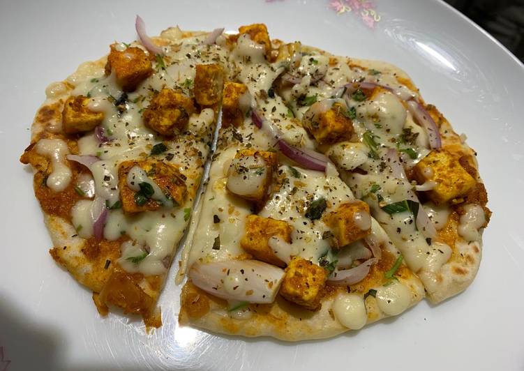 Recipe of Any-night-of-the-week Paneer tikka cheese burst naanza