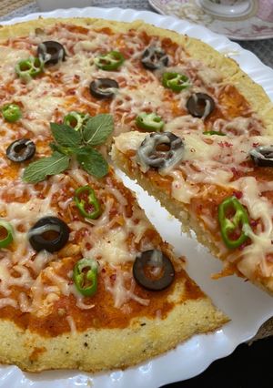 صورة لوصفة بيتزا الزهره 🍕 كيتو 💛