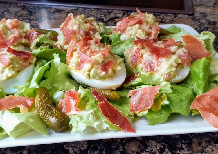 Ensalada De Huevos Rellenos De Guacamole Receta De La Cocina De Loli Cookpad