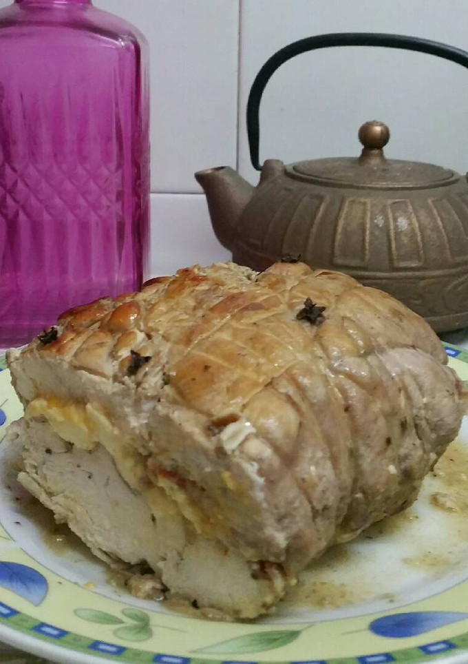 Una foto de Pollo relleno de bacon y queso🍗