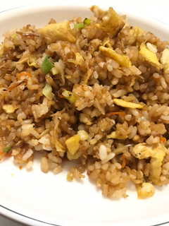 👩🏻🍳吻魚蛋炒飯 的食譜成品照片