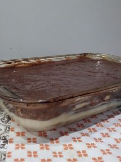 Una foto de PAVÉ de crema blanca y chocolate