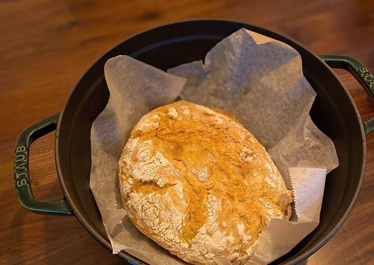 Recipe of Homemade Dutch oven bread 🥖
