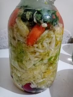 O poză a rețetei Cotoare de varză murate.