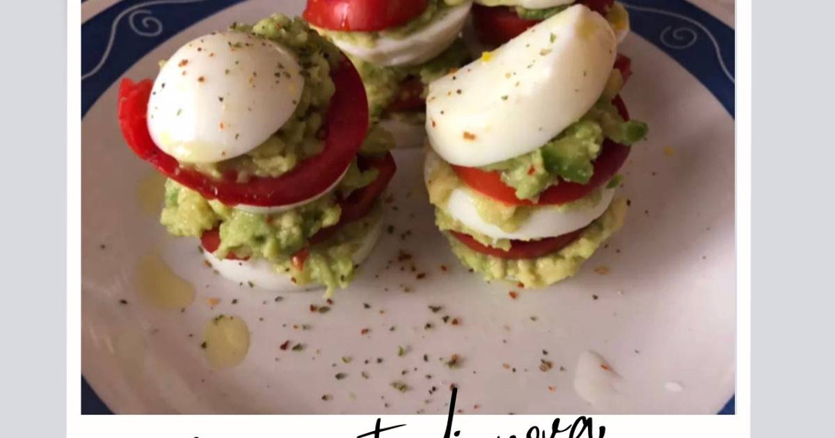 Ricetta Spaghettoni con crema di avocado, tartare e uova di salmone di  Giorgia Nanut - Cookpad