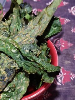 Una foto de Chips de kale