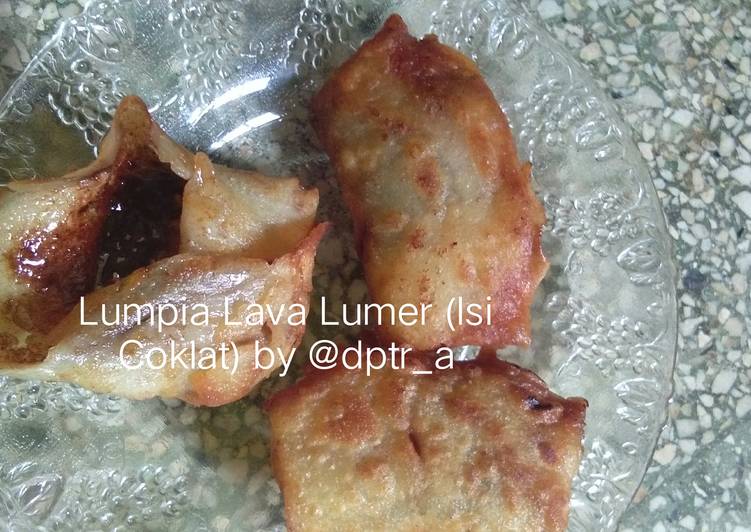 Lumpia Lava Lumer (Lumpia Isi Coklat)