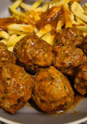 A picture of Meatballs in Tomato Sauce.
