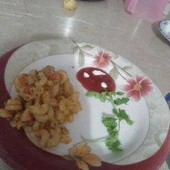 A picture of Chicken Macroni.