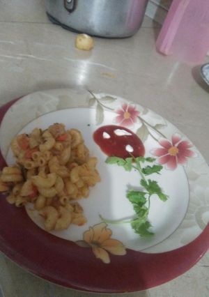 A picture of Chicken Macroni.