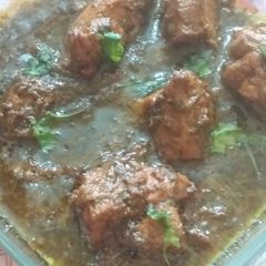 A picture of Chicken haryali.