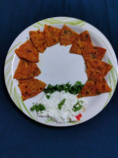 મેથી ના ઢેબરા (Methi Dhebra Recipe In Gujarati) રેસીપી મુખ્ય ફોટો