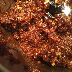 A picture of Onion chutney.
