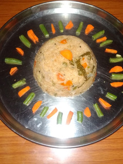 சம்பா ரவை கிச்சடி (Samba Rava Kichadi recipe in Tamil) செய்முறை முக்கிய புகைப்படம்