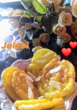 A picture of Jalebi.