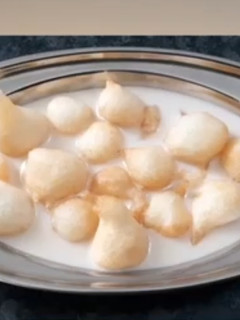 பால் பணியாரம் (Paal paniyaram recipe in tamil) செய்முறை முக்கிய புகைப்படம்