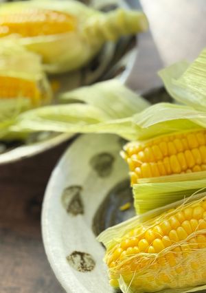 A picture of Easy! Corn in the microwave.