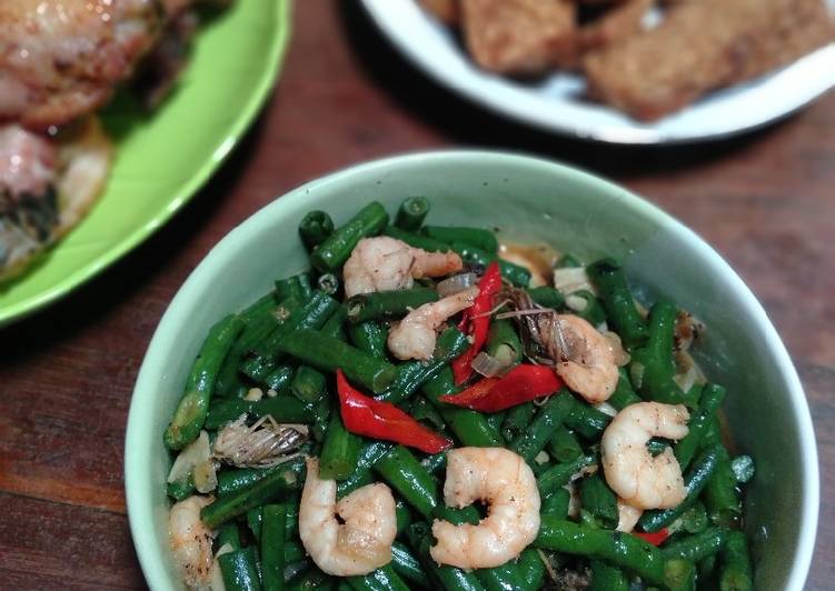 Tumis kacang panjang udang