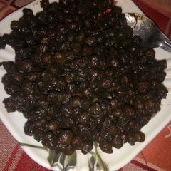 A picture of Dry black chana.