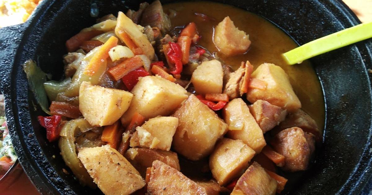 Свинина с картошкой в казане с бульоном