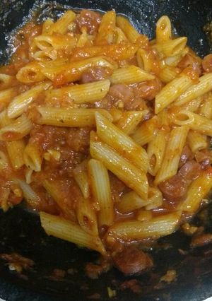 A picture of Easy red sauce pasta.