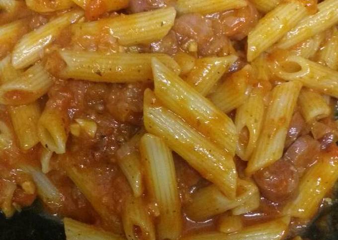 Easy red sauce pasta Recipe by Dream girl - Cookpad