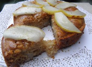 Una foto de Torta de pera y miel light