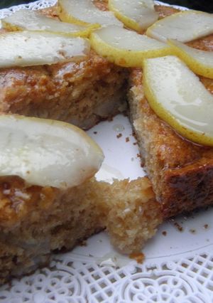 Una foto de Torta de pera y miel light