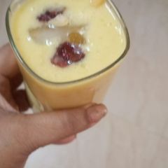 A picture of Milk Mango mango shake Mastani.