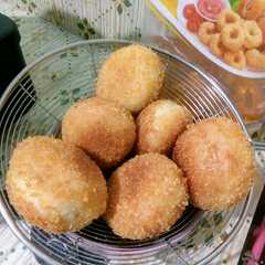 A picture of Roti goreng empuk ekonomis.