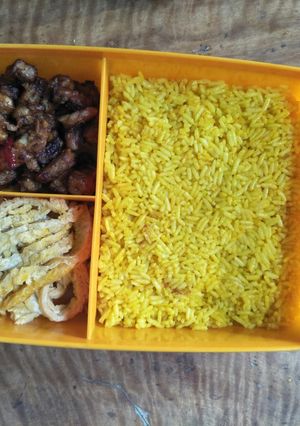 Foto resep Nasi Kuning Ricecooker