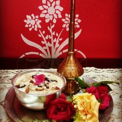 A picture of Sheer khurma.