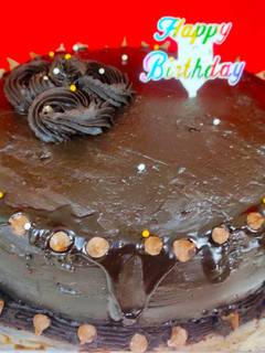 ચોકલેટ કેક (Chocolate Cake Recipe In Gujarati) રેસીપી મુખ્ય ફોટો