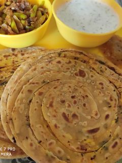 मसालेदार लच्छा परांठा (Masaledar lachha Paratha recipe in hindi) रेसिपी मुख्य फोटो