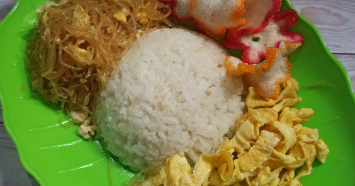 Nasi uduk dari nasi kemarin dengan rice cooker
