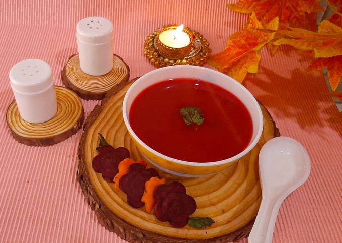 Healthy beetroot mint soup