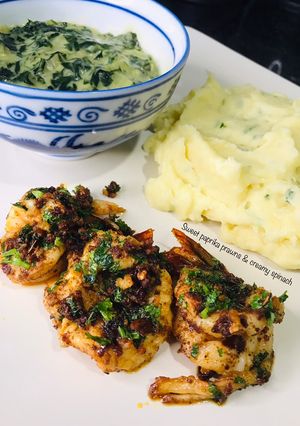 A picture of Sweet paprika prawns.