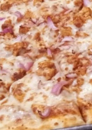 A picture of Mayo Pizza.
