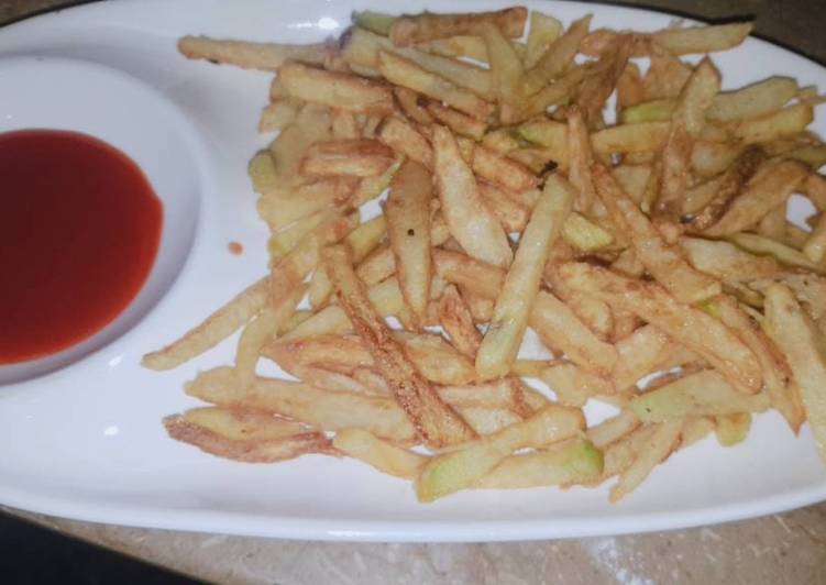 Steps to Make Homemade Crispy french fries