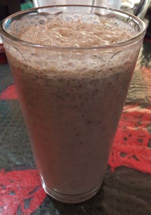 Una foto de Licuado de plátano-fresa-chocolate y algo más