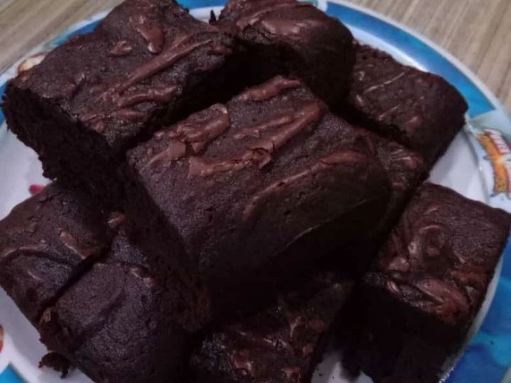 Langkah Gampang Membikin Resep Brownies Panggang Otang Empuk Tanpa Mixer yang Uenak Anti Ribet, Lezat