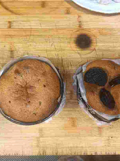 Una foto de Bizcocho relleno de oreo