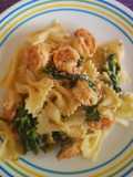 Pasta con camarones a la florentina