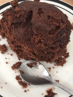 Una foto de Mug cake de chocolate (torta en vaso)