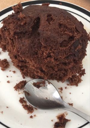Una foto de Mug cake de chocolate (torta en vaso)