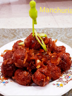 વેજ મંચુરિયન(Veg Manchurian Recipe in Gujarati) રેસીપી મુખ્ય ફોટો