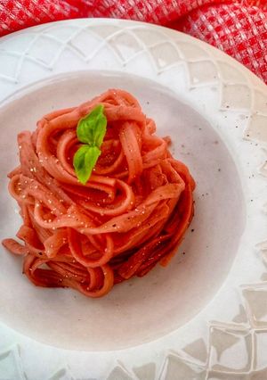 Foto di Linguine alla crema di barbabietola