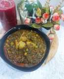 Potato 🥔spinach carrot 🥕green peas curry