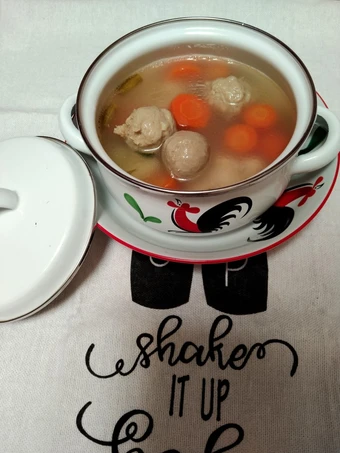 Langkah Mudah untuk Menyiapkan Resep Sup Bakso Ayam Kampung yang Lezat Sekali Anti Ribet, Menggugah Selera